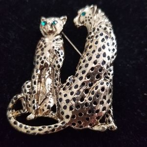 Signed Ali Land brooch